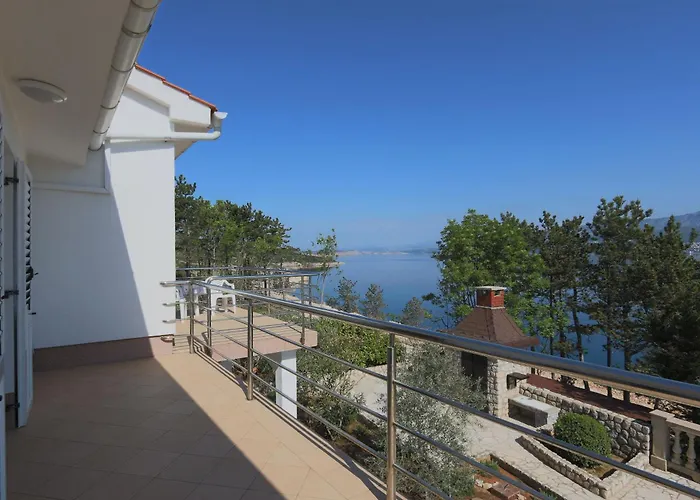 Sanjug Apartment *